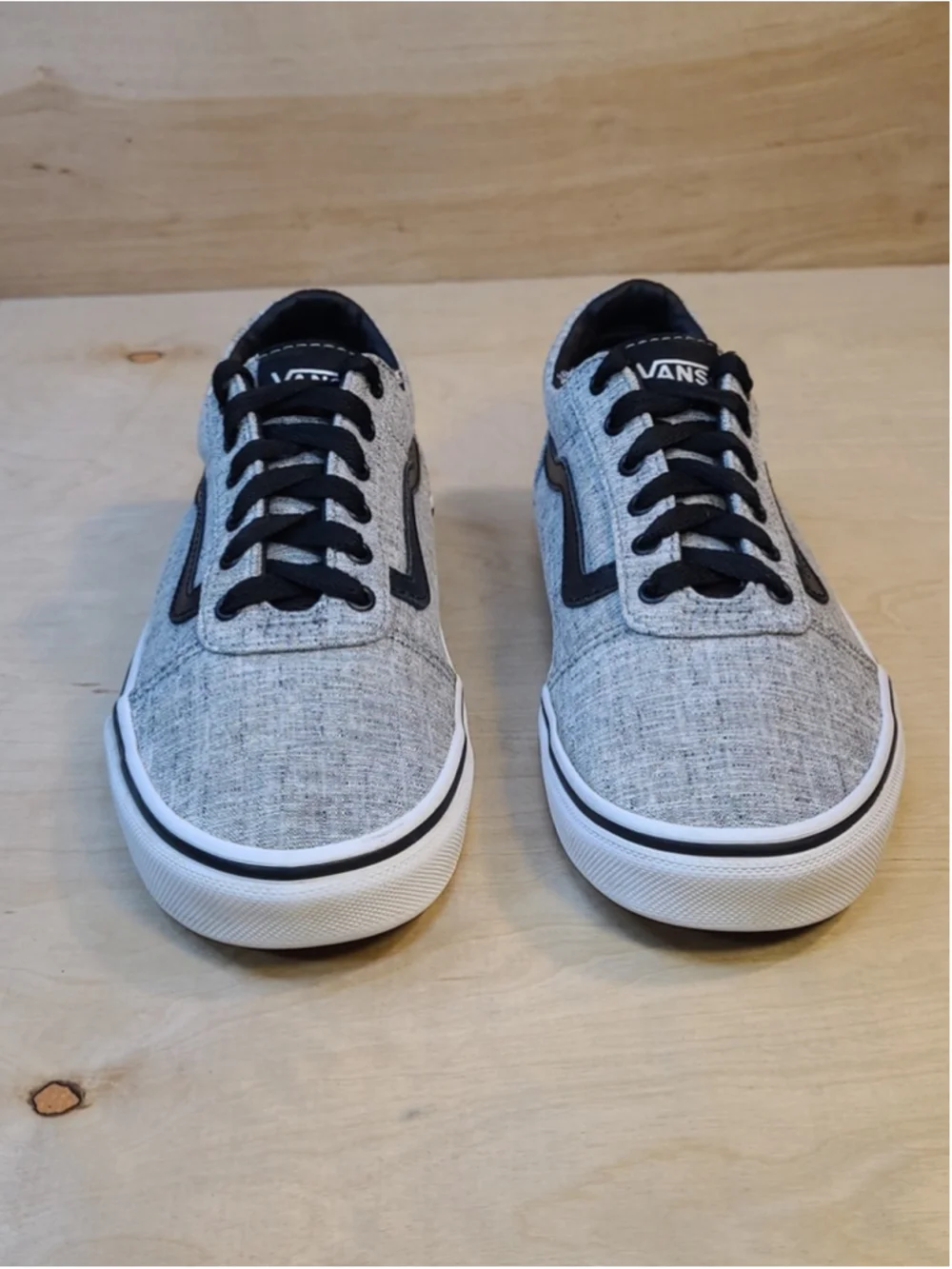 Vans Ward Textile Gray and White Sneakers Size 3.5Y/5 Womens